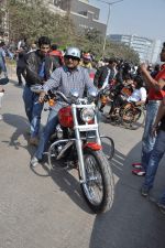 Sanjay Gupta at safety drive rally by 600 bikers in Bandra, Mumbai on 10th Feb 2013 (5).JPG